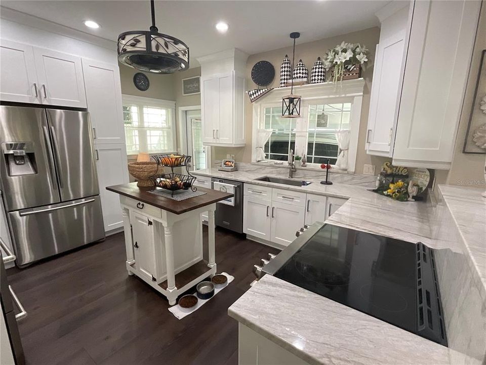 En Venta: $1,899,900 (2 camas, 2 baños, 1768 Pies cuadrados)