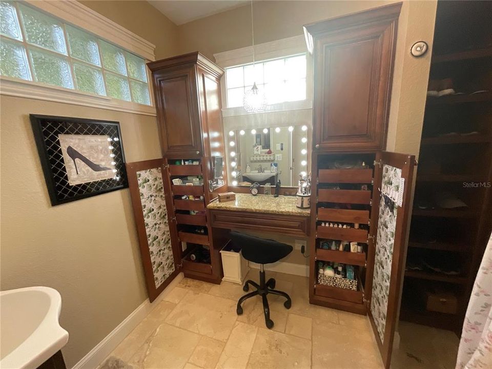 En Venta: $1,899,900 (2 camas, 2 baños, 1768 Pies cuadrados)
