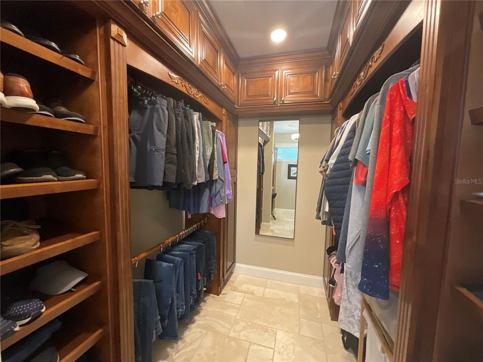 En Venta: $1,899,900 (2 camas, 2 baños, 1768 Pies cuadrados)