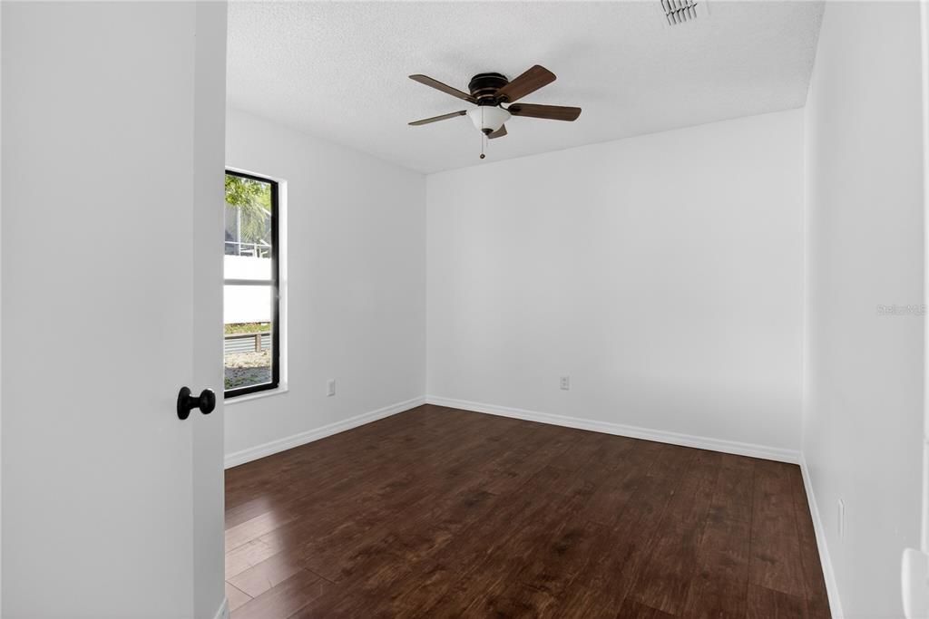 На продажу: $389,990 (3 спален, 2 ванн, 1626 Квадратных фут)