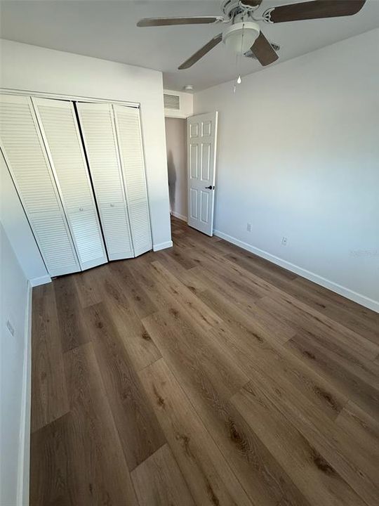 Activo con contrato: $325,000 (3 camas, 2 baños, 1367 Pies cuadrados)