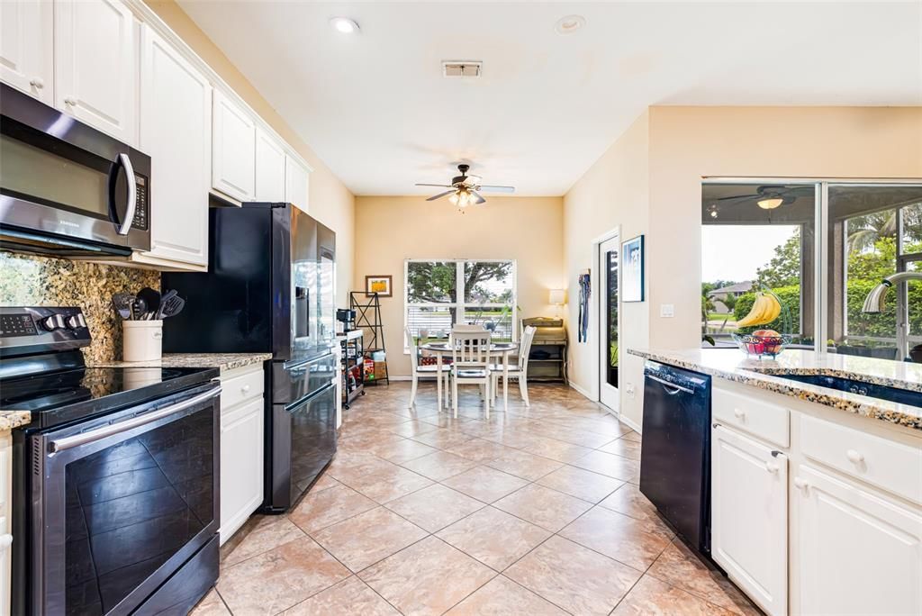 For Sale: $359,000 (3 beds, 2 baths, 1883 Square Feet)