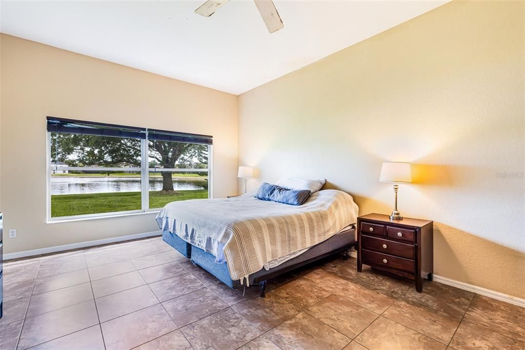 For Sale: $359,000 (3 beds, 2 baths, 1883 Square Feet)