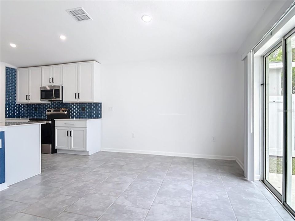 For Sale: $379,999 (4 beds, 2 baths, 1950 Square Feet)