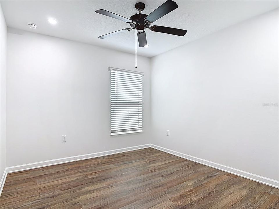 For Sale: $379,999 (4 beds, 2 baths, 1950 Square Feet)