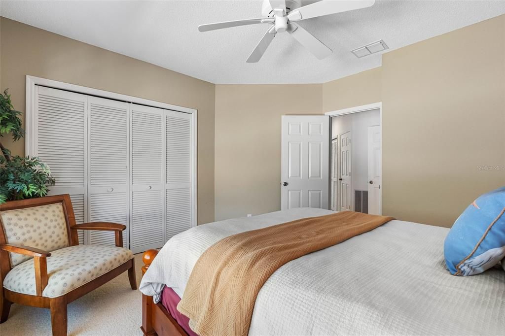 En Venta: $399,000 (3 camas, 2 baños, 1445 Pies cuadrados)