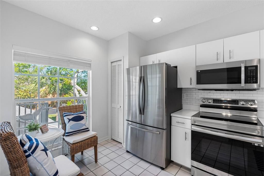 En Venta: $399,000 (3 camas, 2 baños, 1445 Pies cuadrados)