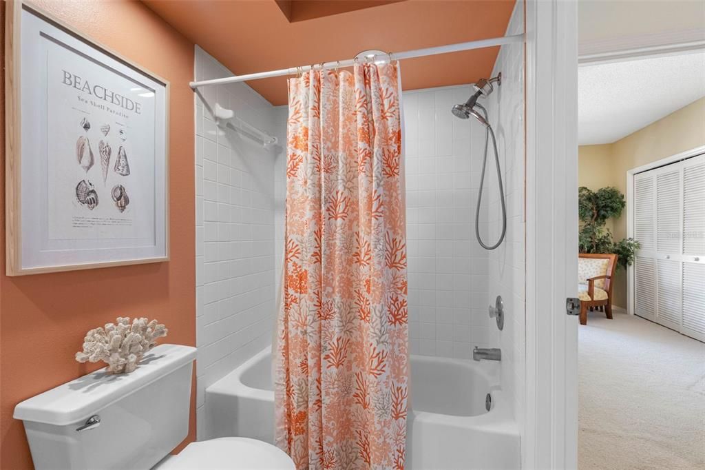 En Venta: $399,000 (3 camas, 2 baños, 1445 Pies cuadrados)