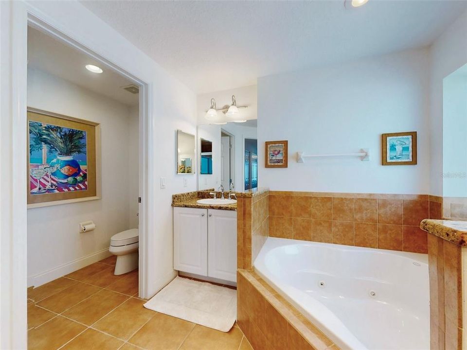 En Venta: $1,387,000 (3 camas, 3 baños, 2200 Pies cuadrados)