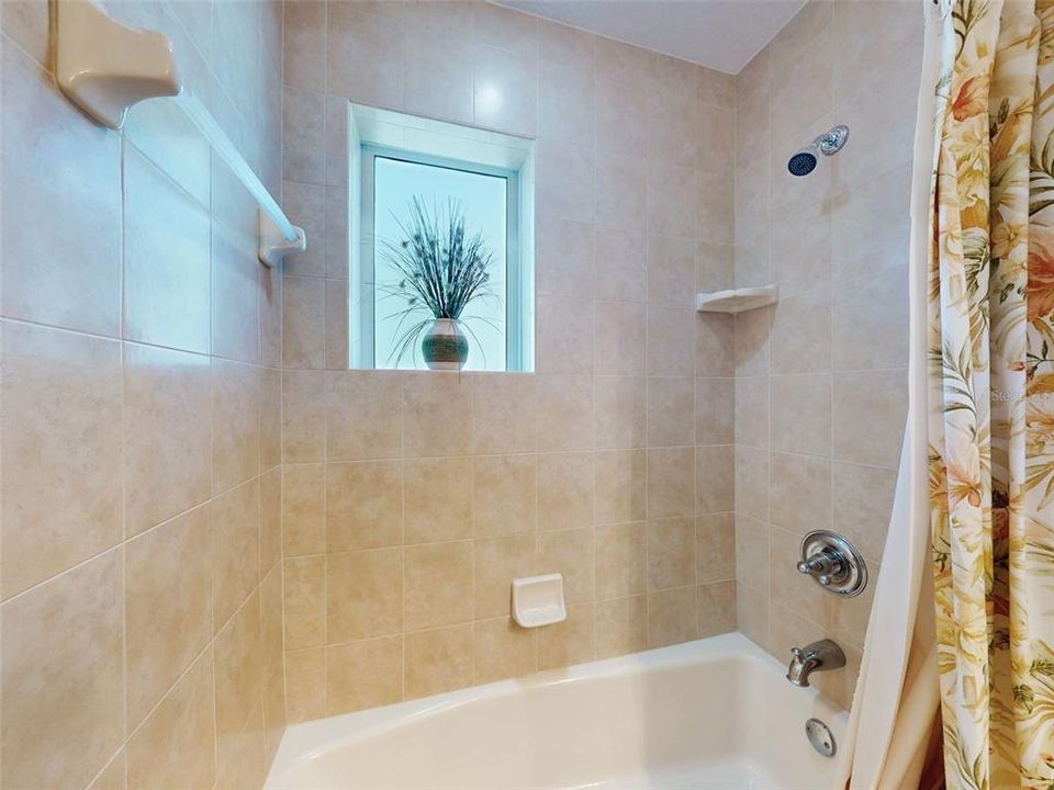 En Venta: $1,387,000 (3 camas, 3 baños, 2200 Pies cuadrados)