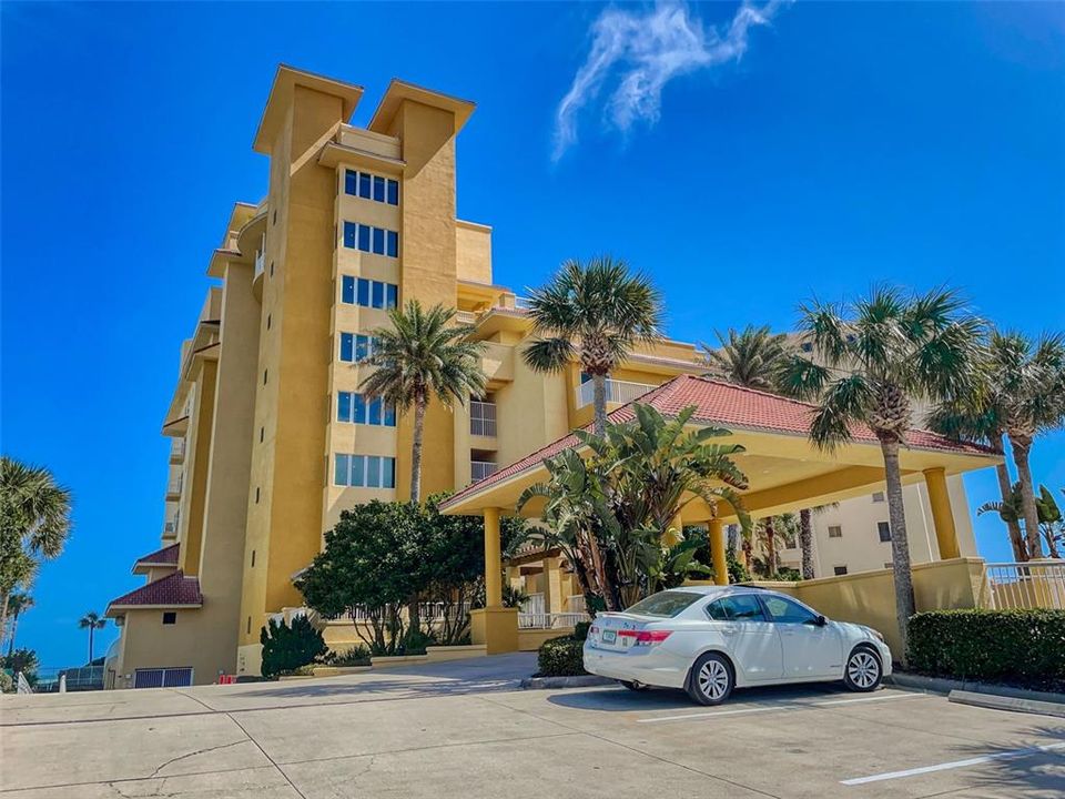 En Venta: $1,387,000 (3 camas, 3 baños, 2200 Pies cuadrados)