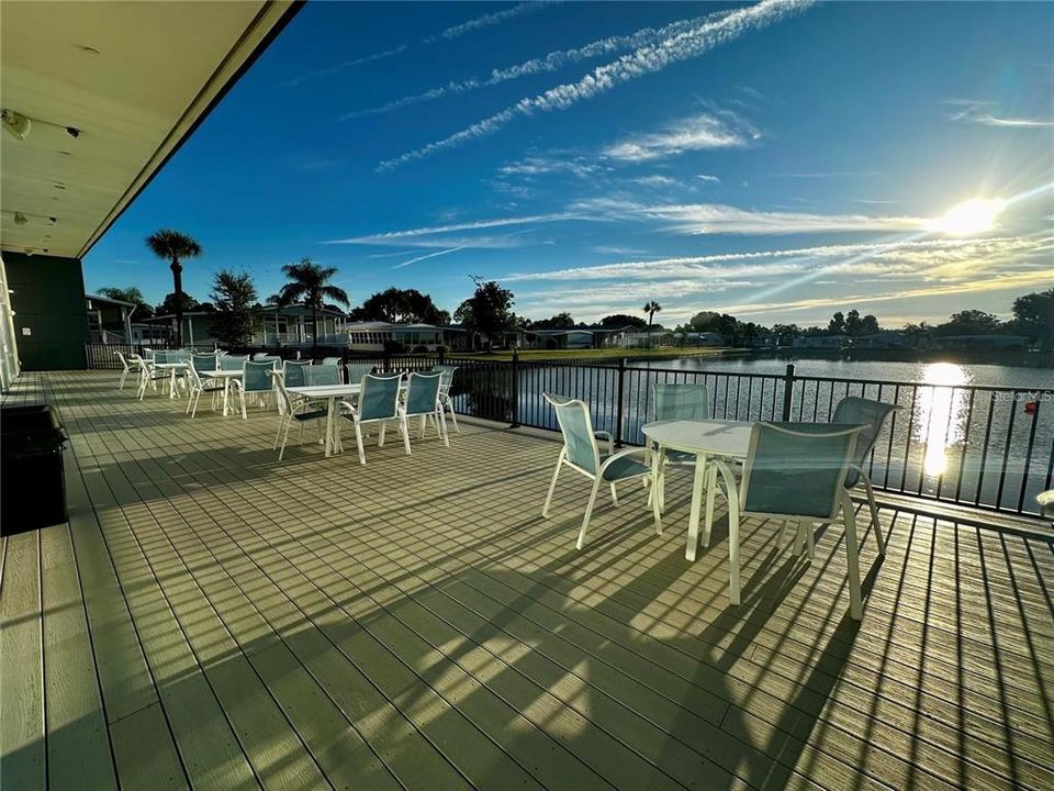 На продажу: $99,900 (2 спален, 2 ванн, 1152 Квадратных фут)