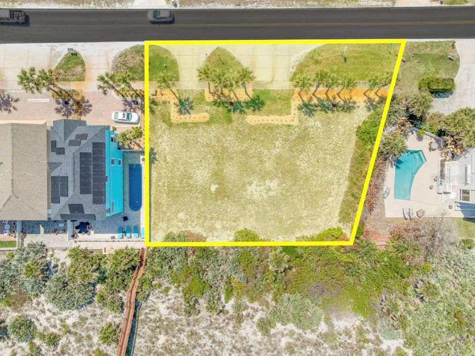 На продажу: $3,250,000 (0.20 acres)