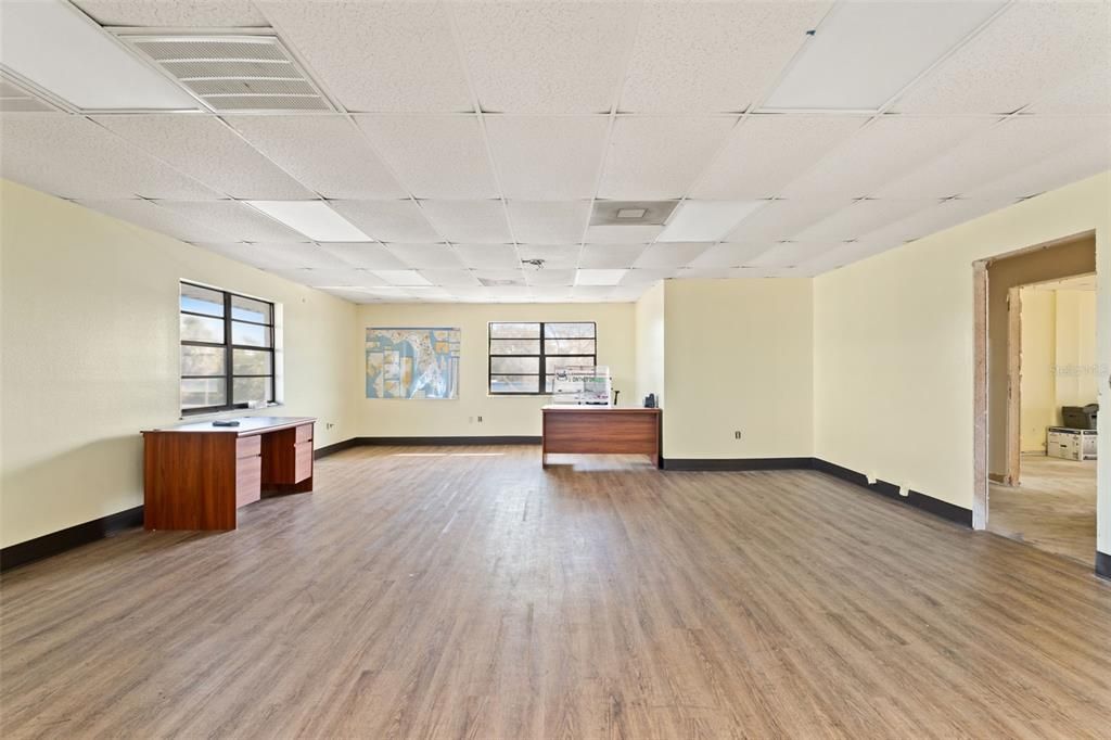 На продажу: $180 (0 спален, 0 ванн, 4582 Квадратных фут)