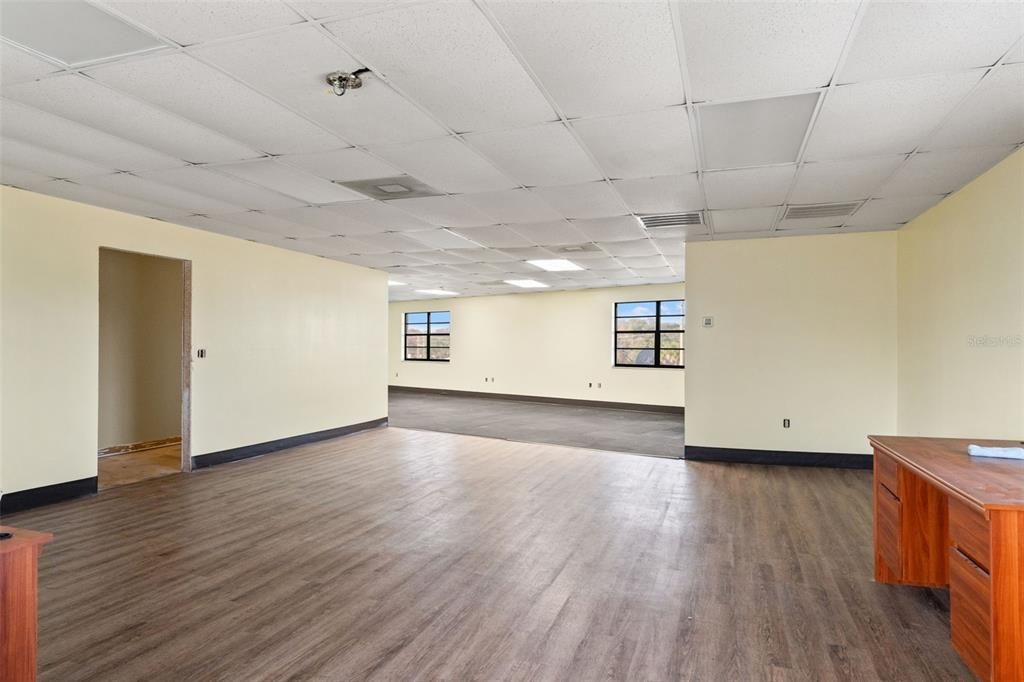 На продажу: $180 (0 спален, 0 ванн, 4582 Квадратных фут)