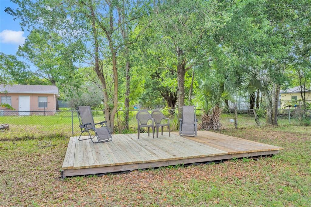Activo con contrato: $225,000 (3 camas, 1 baños, 1067 Pies cuadrados)