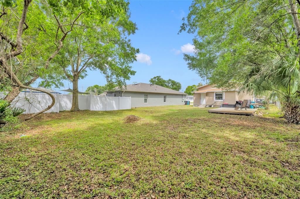 Activo con contrato: $225,000 (3 camas, 1 baños, 1067 Pies cuadrados)