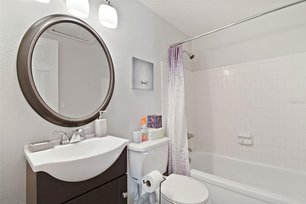 For Sale: $269,900 (3 beds, 2 baths, 1674 Square Feet)