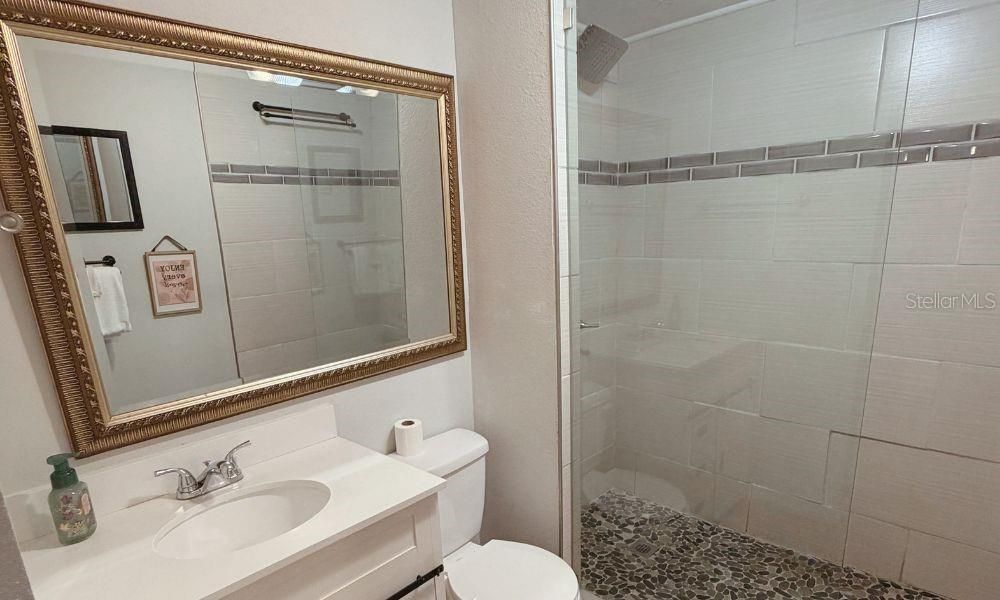 For Sale: $269,900 (3 beds, 2 baths, 1674 Square Feet)