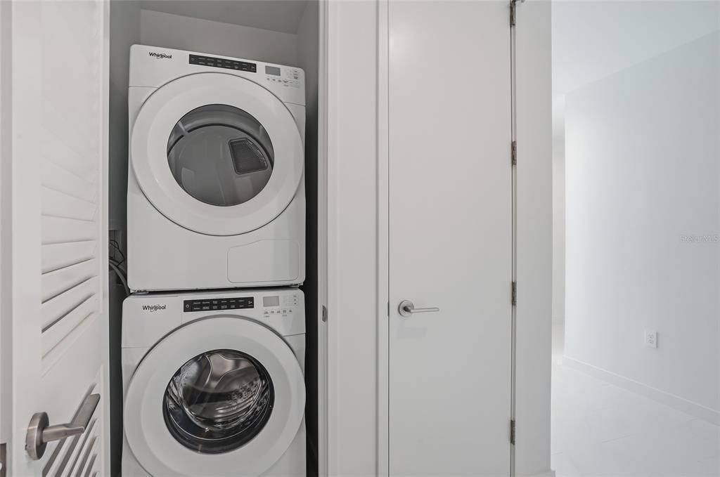For Rent: $9,800 (2 beds, 2 baths, 2424 Square Feet)