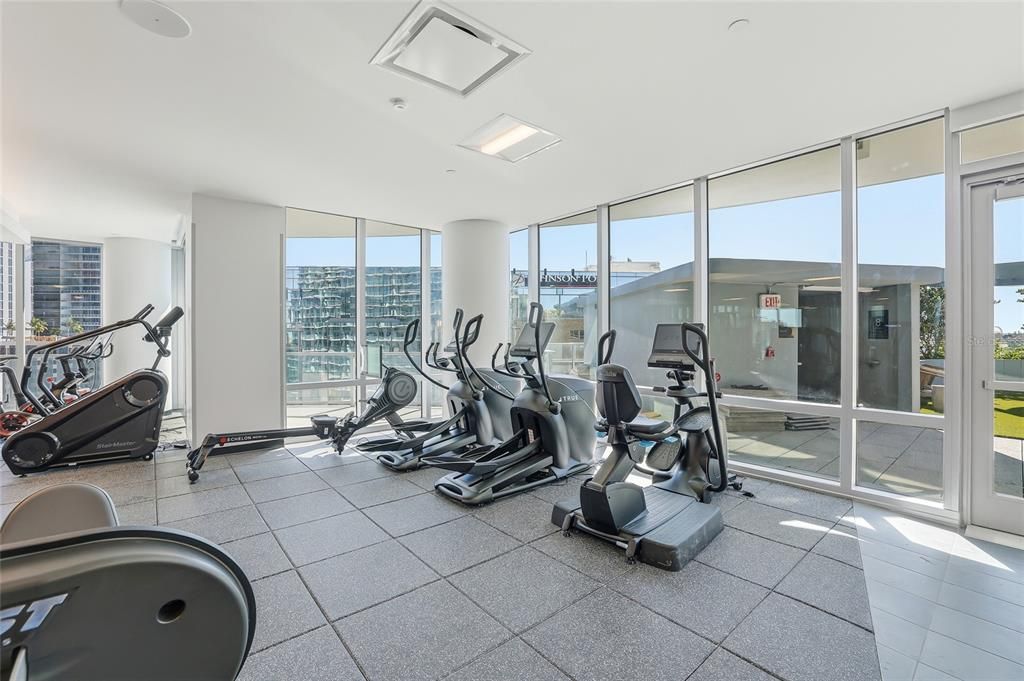 For Rent: $9,800 (2 beds, 2 baths, 2424 Square Feet)