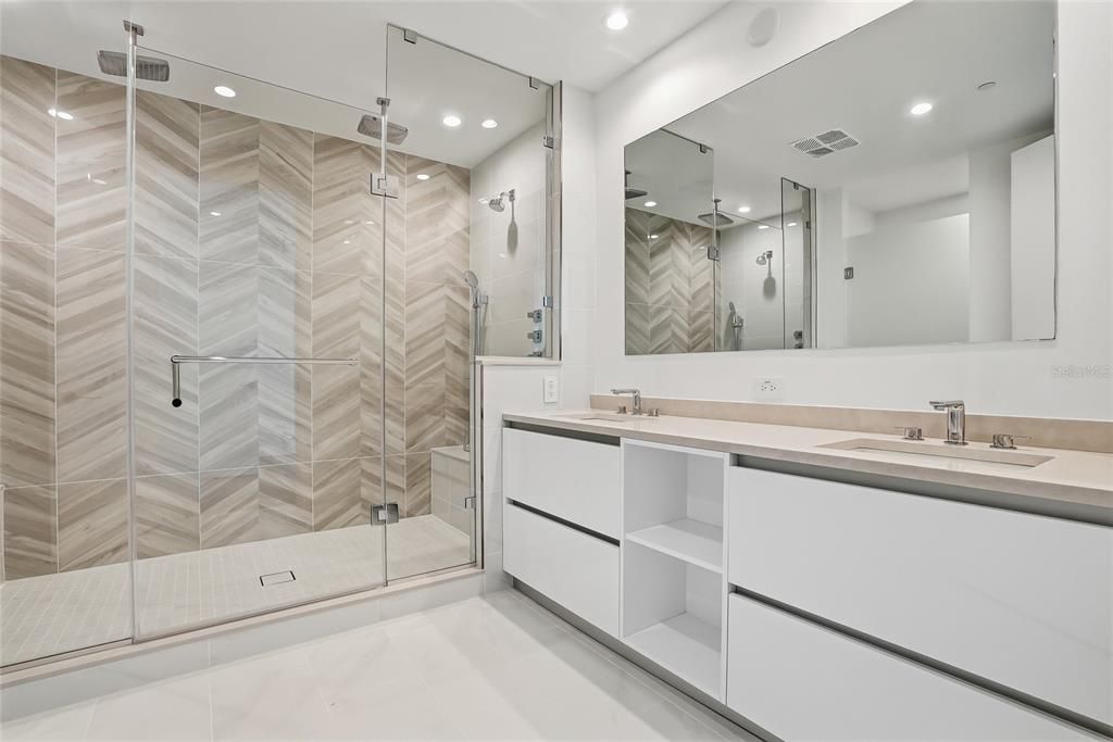 For Rent: $9,800 (2 beds, 2 baths, 2424 Square Feet)