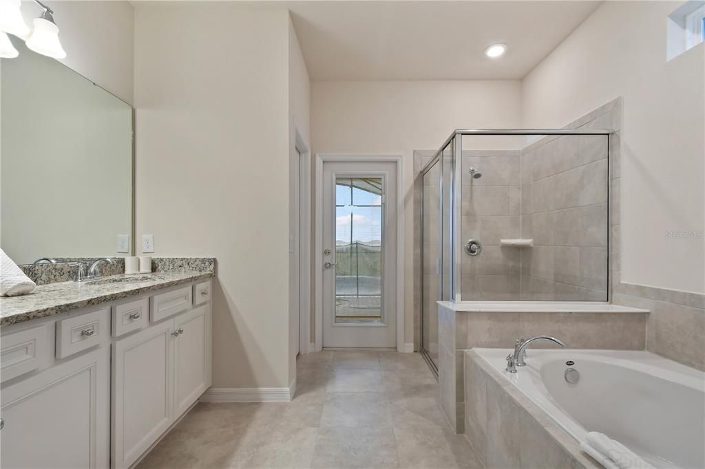 En Venta: $925,000 (10 camas, 8 baños, 4399 Pies cuadrados)