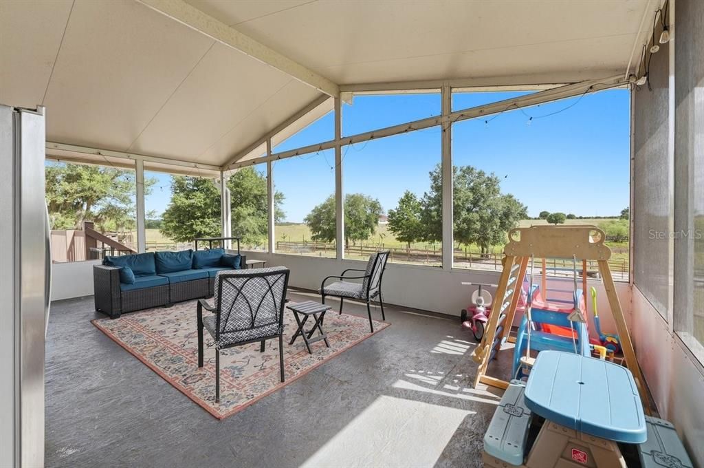 На продажу: $575,000 (3 спален, 2 ванн, 1929 Квадратных фут)