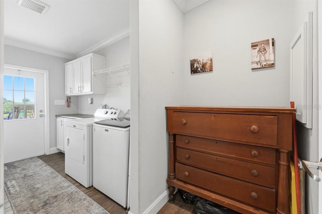 На продажу: $575,000 (3 спален, 2 ванн, 1929 Квадратных фут)