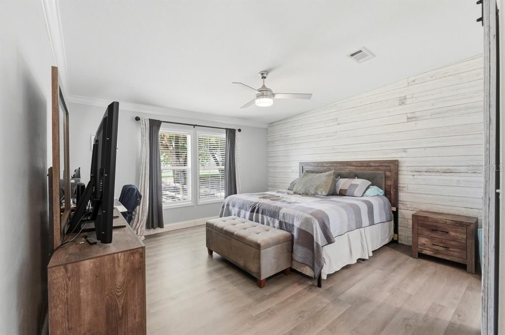 На продажу: $575,000 (3 спален, 2 ванн, 1929 Квадратных фут)