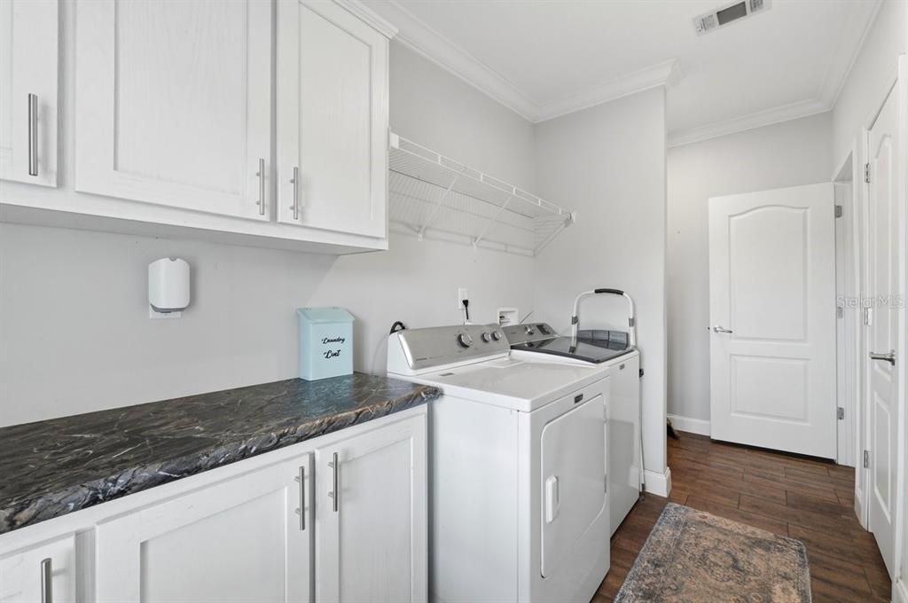 На продажу: $575,000 (3 спален, 2 ванн, 1929 Квадратных фут)