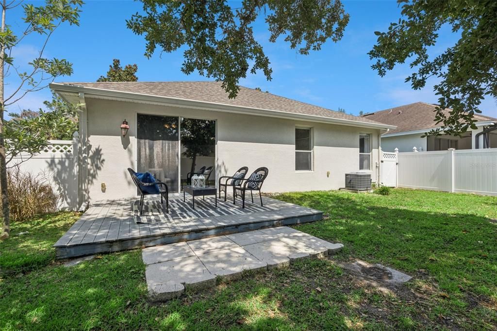 Activo con contrato: $495,000 (4 camas, 2 baños, 1803 Pies cuadrados)