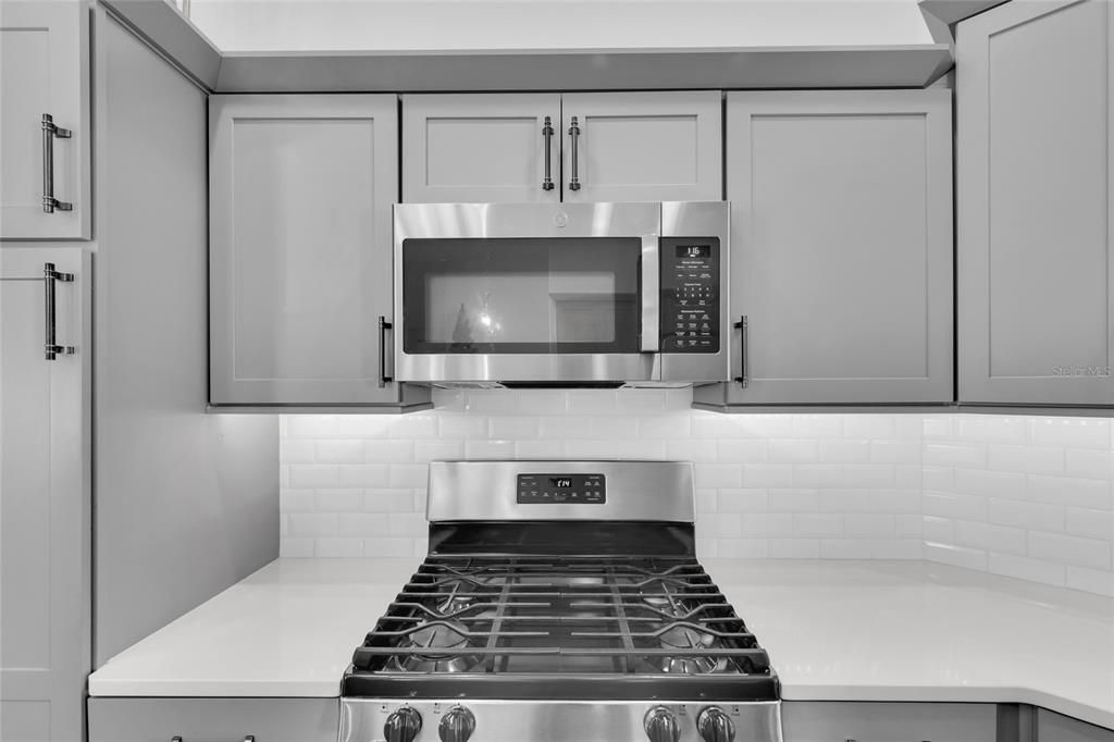 En Venta: $849,000 (3 camas, 2 baños, 2061 Pies cuadrados)