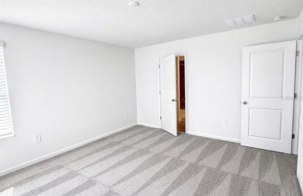 En Renta: $1,950 (4 camas, 2 baños, 1879 Pies cuadrados)