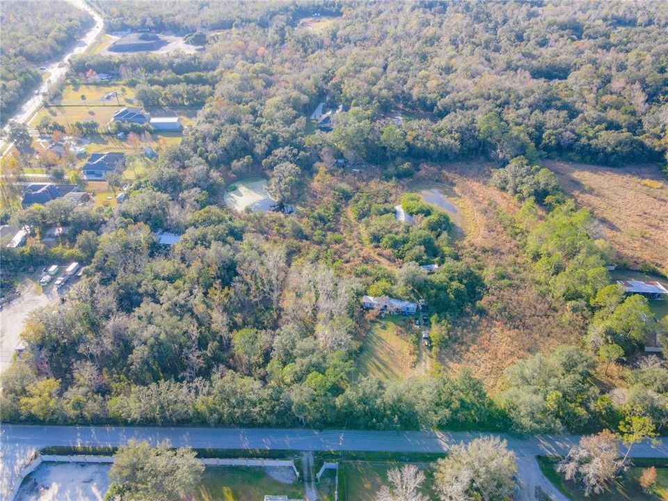 待售: $2,500,000 (9.36 acres)
