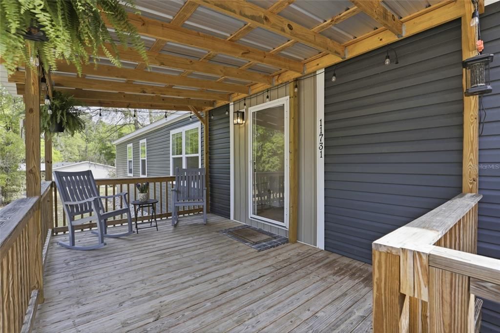 На продажу: $199,900 (3 спален, 2 ванн, 1140 Квадратных фут)