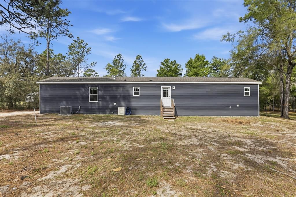 На продажу: $199,900 (3 спален, 2 ванн, 1140 Квадратных фут)