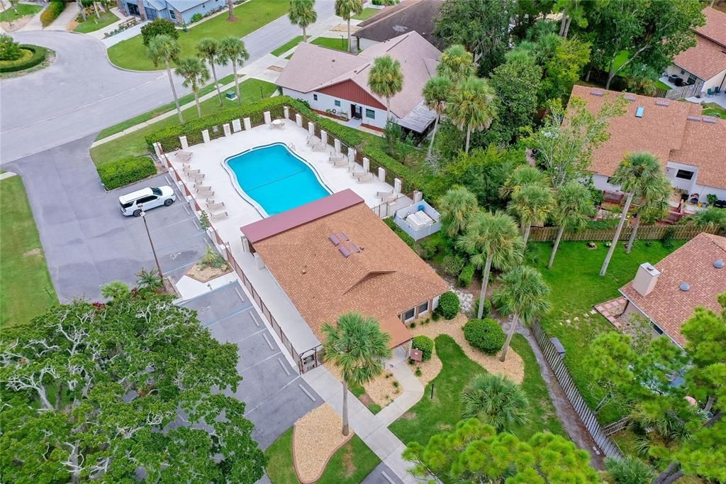 Active With Contract: $249,900 (2 beds, 2 baths, 1118 Square Feet)