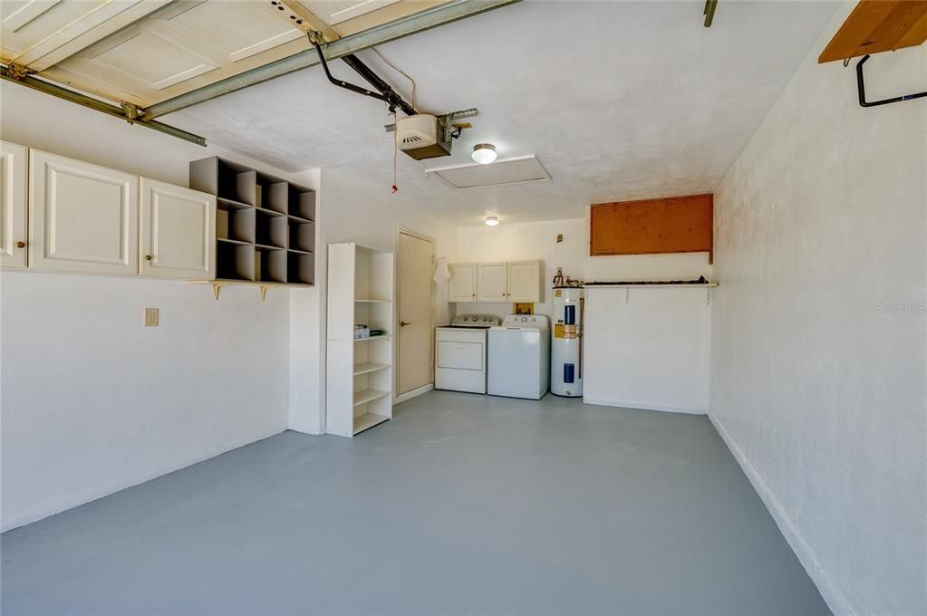 Active With Contract: $249,900 (2 beds, 2 baths, 1118 Square Feet)