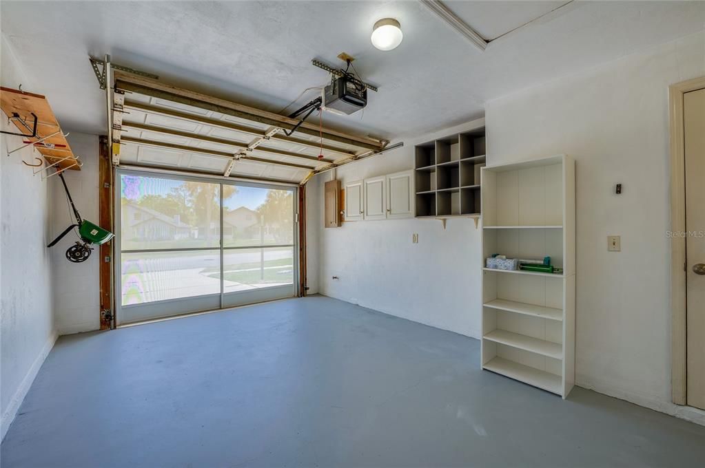 Active With Contract: $249,900 (2 beds, 2 baths, 1118 Square Feet)