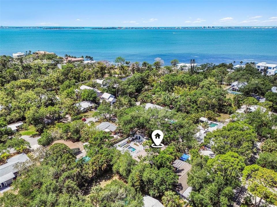 En Venta: $865,000 (3 camas, 3 baños, 2038 Pies cuadrados)