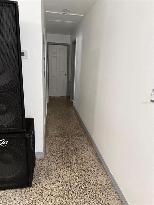 На продажу: $284,900 (3 спален, 1 ванн, 777 Квадратных фут)