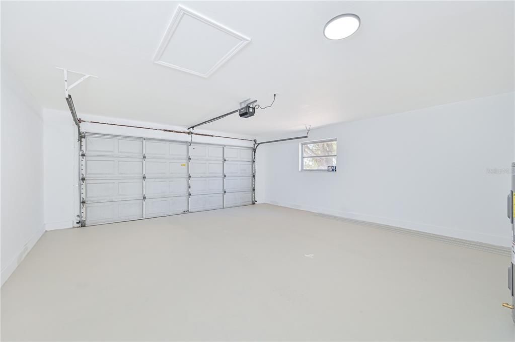 На продажу: $425,000 (5 спален, 0 ванн, 2217 Квадратных фут)