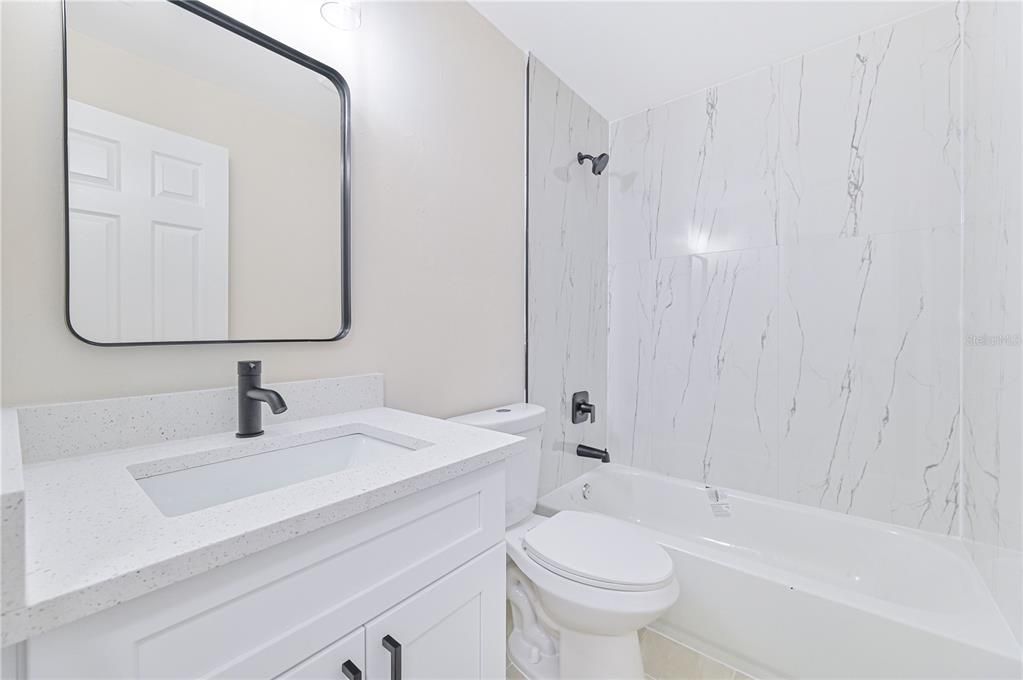 На продажу: $425,000 (5 спален, 0 ванн, 2217 Квадратных фут)