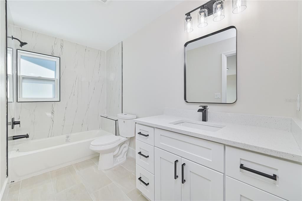 На продажу: $425,000 (5 спален, 0 ванн, 2217 Квадратных фут)