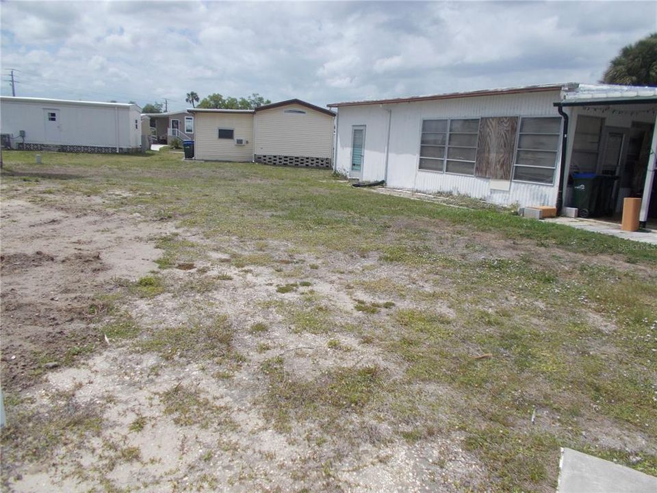 For Sale: $7,000 (0.11 acres)