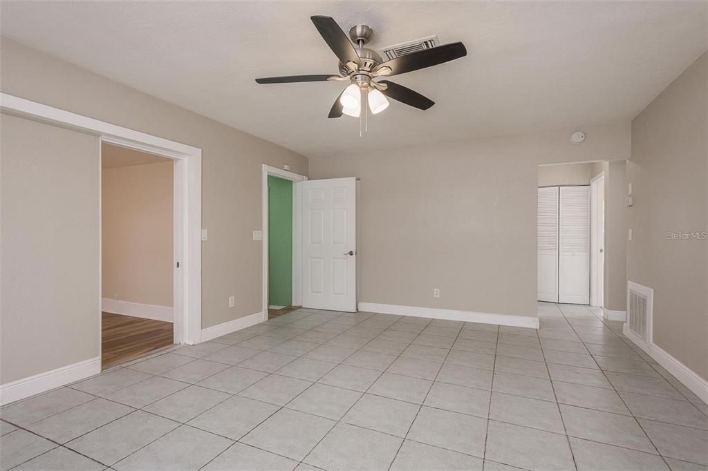 Active With Contract: $234,500 (3 beds, 2 baths, 1319 Square Feet)