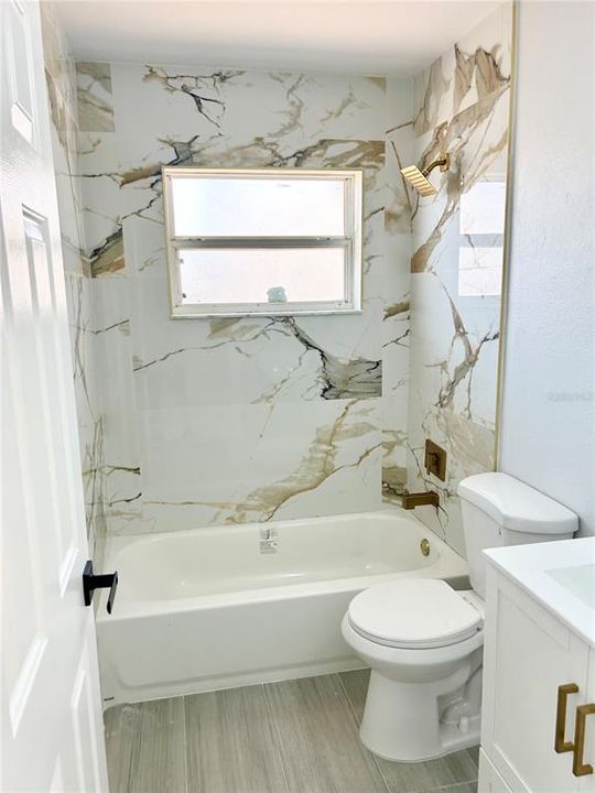 Activo con contrato: $425,000 (3 camas, 2 baños, 1542 Pies cuadrados)