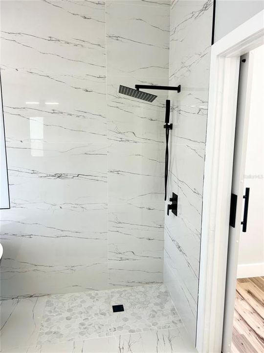 Activo con contrato: $425,000 (3 camas, 2 baños, 1542 Pies cuadrados)