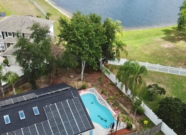 Activo con contrato: $425,000 (3 camas, 2 baños, 1542 Pies cuadrados)